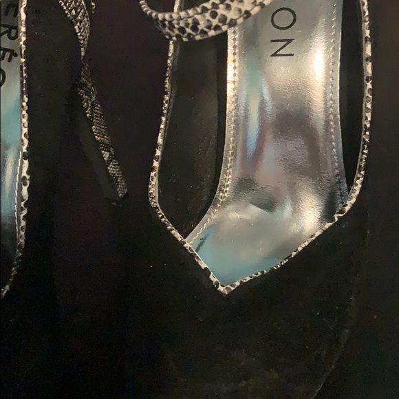 Heels - Picture 3 of 4